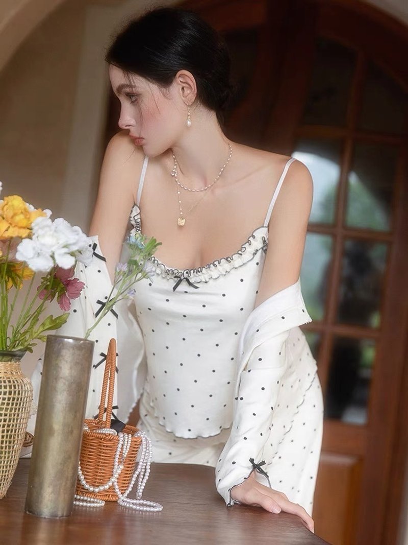 3-piece polka dot white pajama set - ชุดนอน/ชุดอยู่บ้าน - วัสดุอื่นๆ 