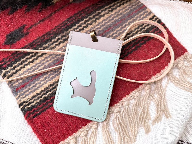 行走中的貓咪直身證件套 好好縫 皮革DIY材料包 員工證 實用 禮物 - 皮件/皮革 - 真皮 多色