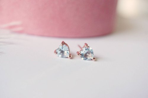 roseandmarry Stud Earrings Natural Topaz Silver925, stud earrings, Heart Earrings.