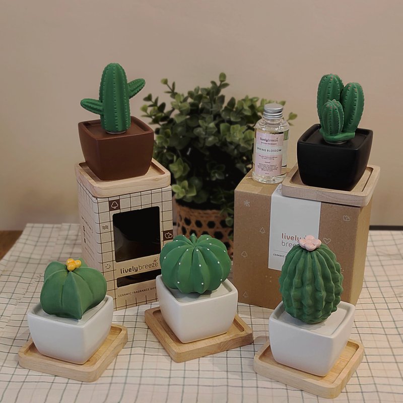 Cactus (L) Ceramic Diffuser with Coaster Ceramic - Items for Display - Pottery Green