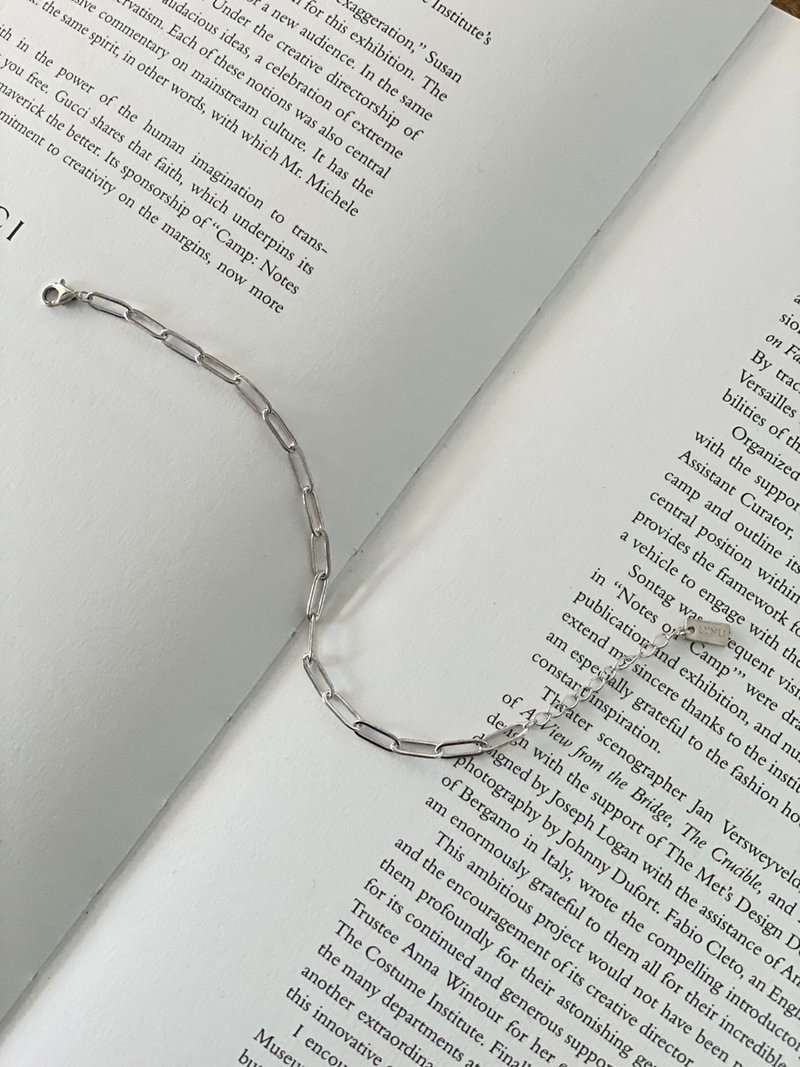 [Bracelet] Delicate sterling silver simple bracelet classic design Mother's Day/Graduation Gift/Valentine's Day - สร้อยข้อมือ - เงินแท้ สีเงิน