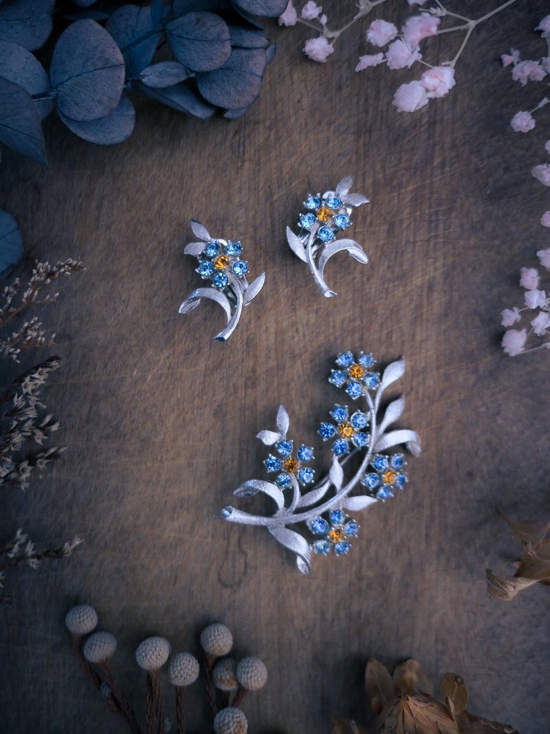 ORA 盛放水藍勿忘我套組 胸針耳環-美國古董首飾 Vintage Jewelry - 胸針 - 銀 