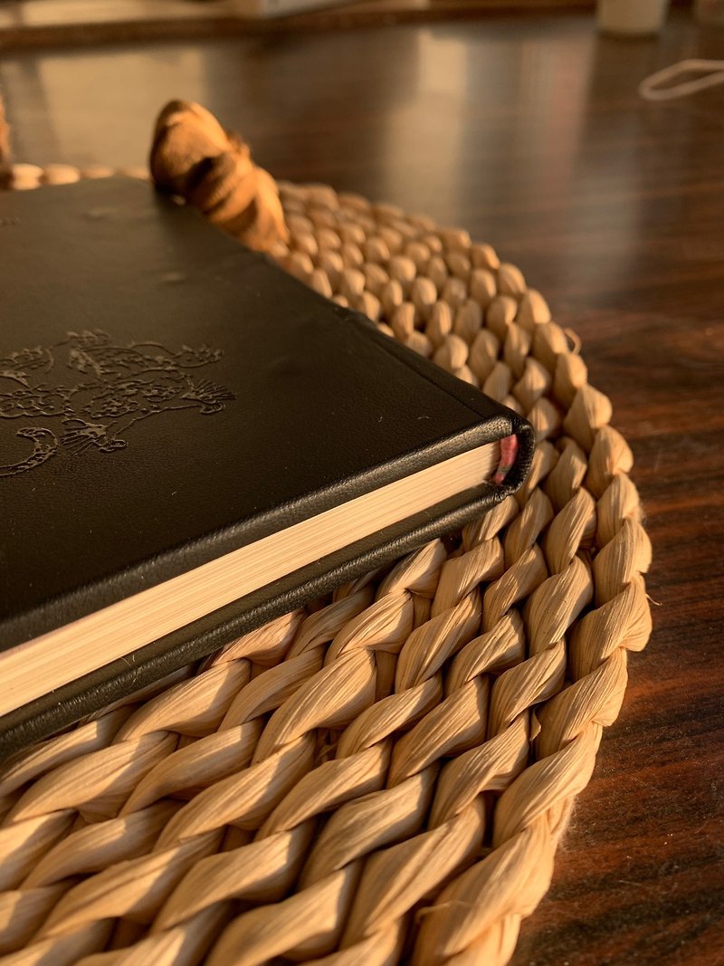 Handmade classical binding & sheepskin Mimi A6 - Notebooks & Journals - Genuine Leather Black