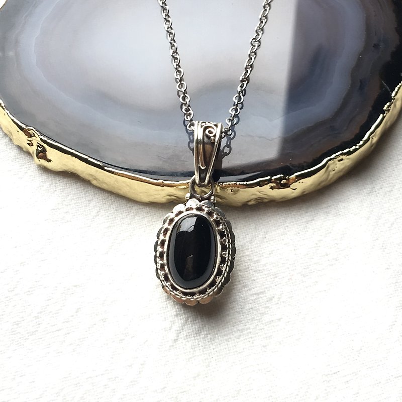 黑星石925純銀典雅風格項鍊 尼泊爾手工銀飾 款1 - 項鍊 - 寶石 銀色