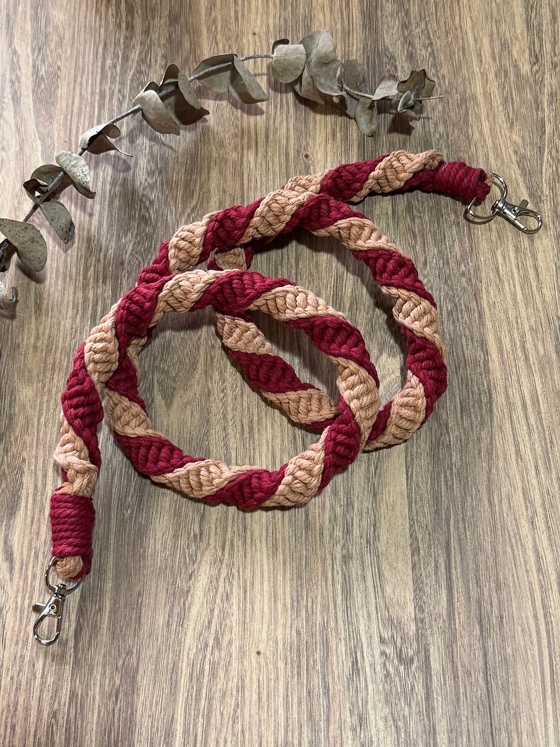 Mobile phone strap double helix mobile phone rope weaving - Lanyards & Straps - Cotton & Hemp Red