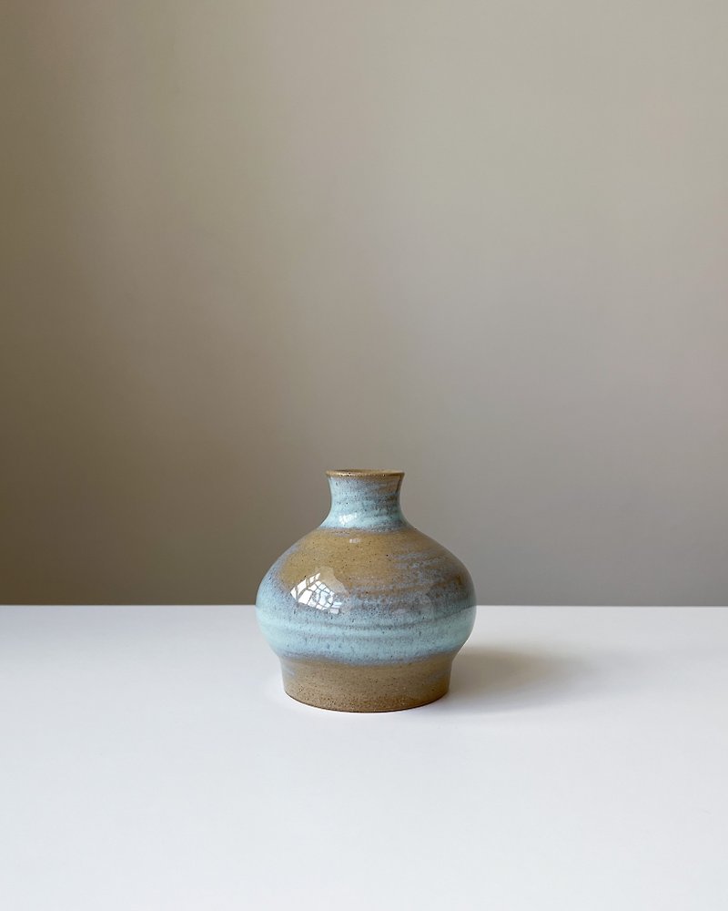 陶瓷 湖中眼淚小花器 湖水藍花瓶 Ceramic Vase - 花瓶/花器 - 陶 藍色