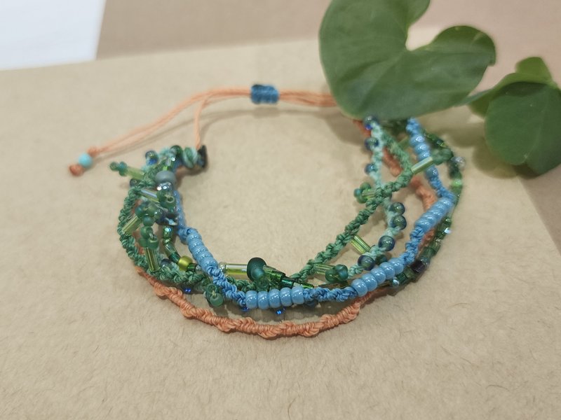 Four Seasons Series-Summer Forest- Wax Thread Bracelet - สร้อยข้อมือ - วัสดุกันนำ้ สีเขียว