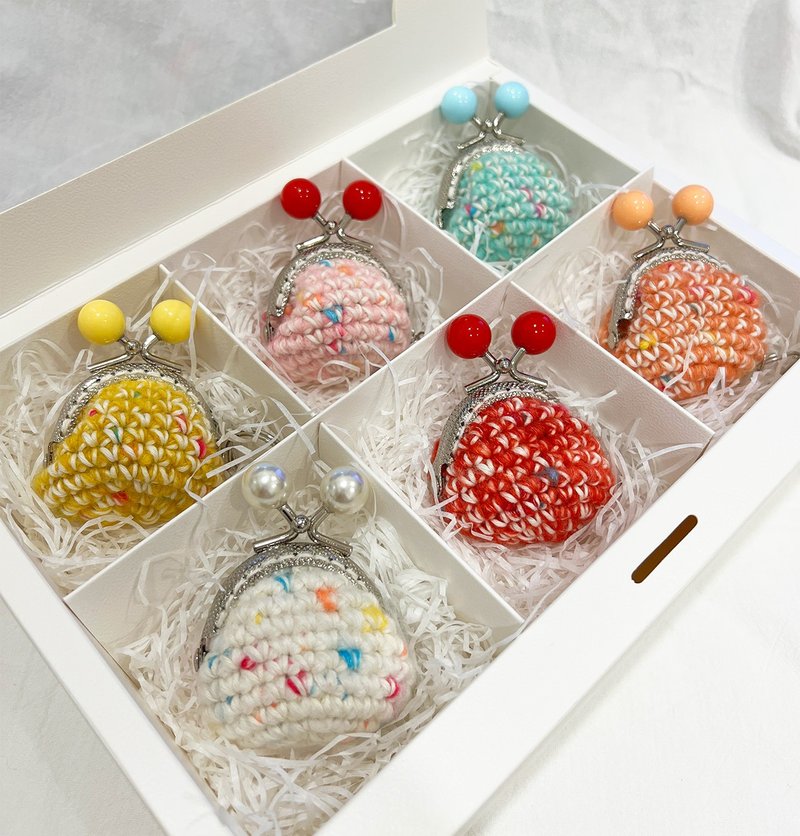 [Limited Gift Box] Macaron Mouth Gold Bag Keychain Gift Box/Exchange Gift/Birthday Gift - Wallets - Wool 