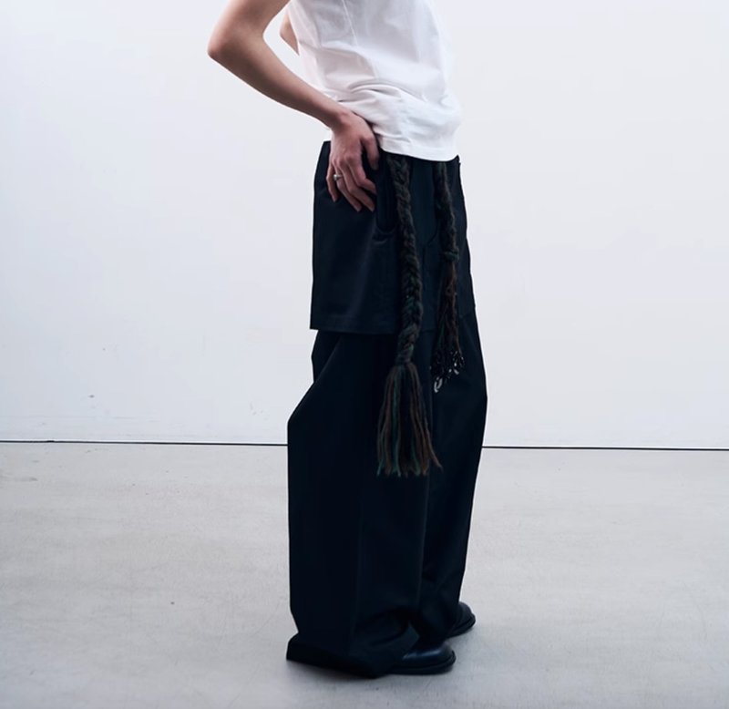 Japanese style minimalist lace-up waistband patch pocket skirt pants - กางเกงขายาว - วัสดุอื่นๆ สีดำ