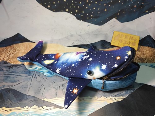 FEN手工小鋪 海洋生物袋物系列-日本布料手作星空亮閃鯨魚筆袋-鯨魚筆盒鉛筆袋