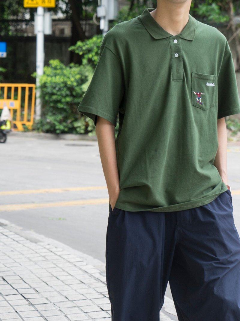 推薦 夏季滑板刺繡 珠紋純色口袋Polo 寬松短袖日系復古 - 男 T 恤 - 棉．麻 綠色