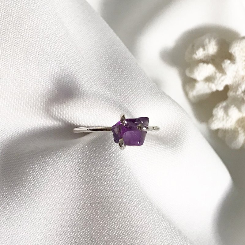 【Zhan】Crystal Crystal Small Stone Sterling Silver Ring (Purple) :: Gift|Birthday|Anniversary|Customized|