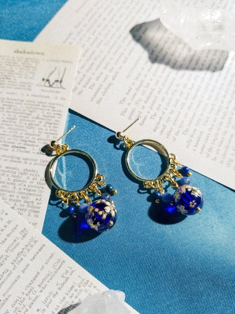 Japanese style Vintage Blue Retro Beads Dangle Earrings/Clip On Earrings - ต่างหู - วัสดุอื่นๆ สีน้ำเงิน