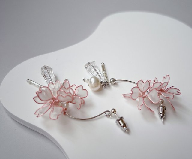 桜吹雪 アシンメトリードロップレジンピアス - ショップ Either
