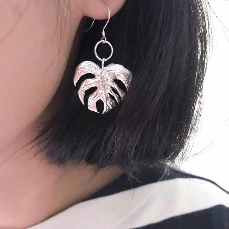 植系-龜背葉-純銀耳環 - 耳環/耳夾/耳骨夾 - 純銀 銀色
