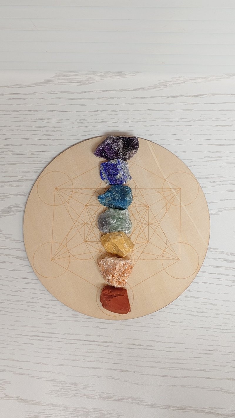 Seven Chakra Crystal Set (not including the wooden chassis in the picture) - สร้อยข้อมือ - คริสตัล สีแดง