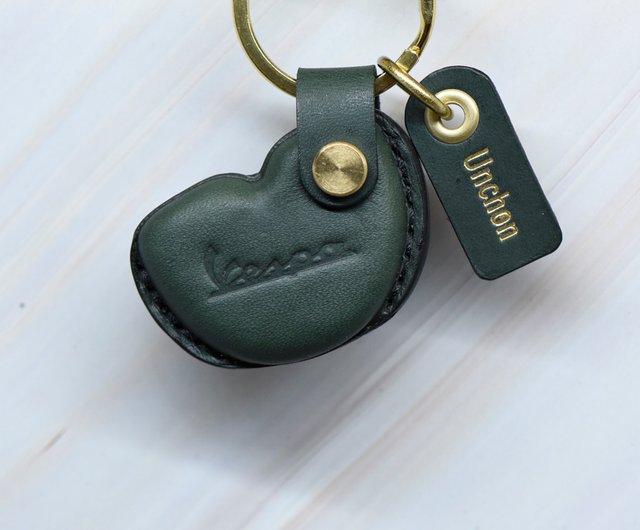  BROWN LEATHER VESPA KEYCHAIN WITH KEY FOB SLEAVE