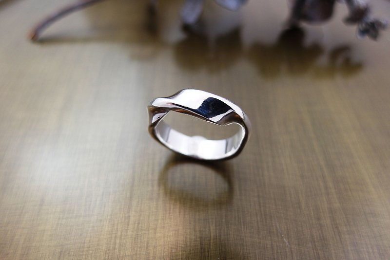 zo.craft Twist Ring / Sterling Silver - แหวนทั่วไป - เงินแท้ สีเงิน