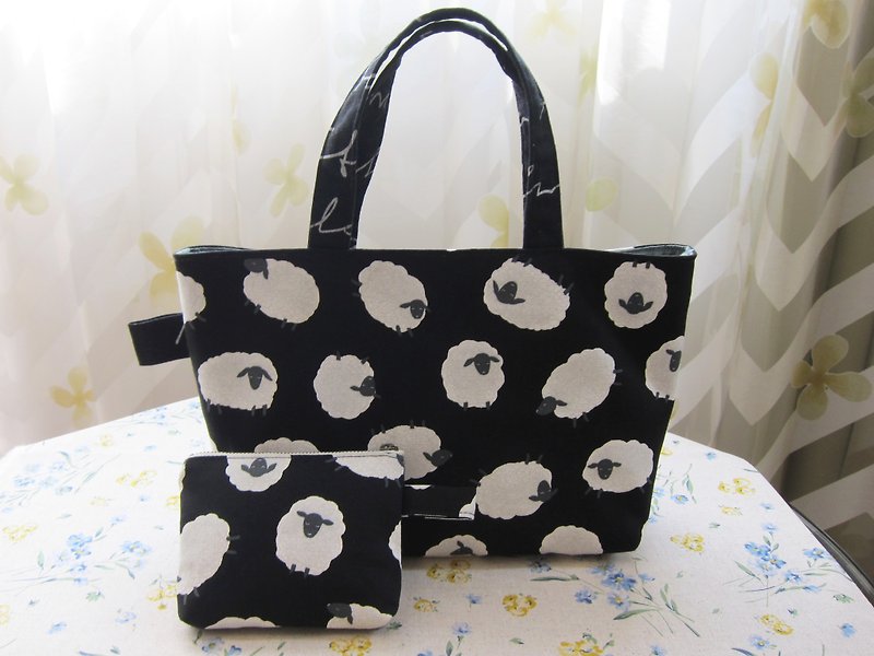 Sheep walking bag + sheep universal zipper bag (two-piece set) - กระเป๋าถือ - ผ้าฝ้าย/ผ้าลินิน สีดำ