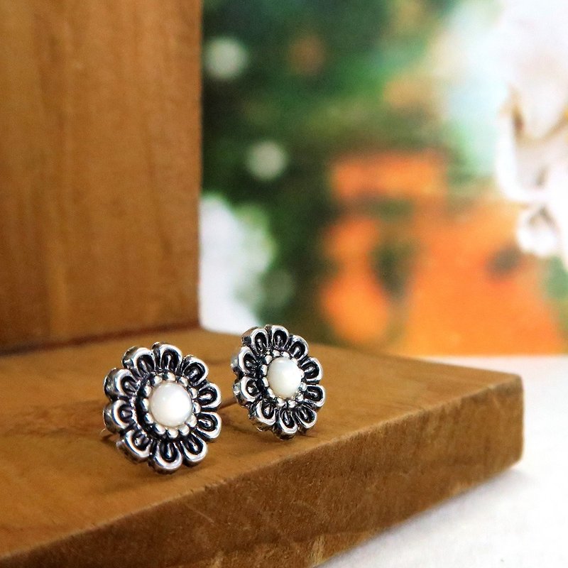 Earrings Vintage Gemstone-White Dream Flower 925 Sterling Silver Earrings - Earrings & Clip-ons - Sterling Silver Silver