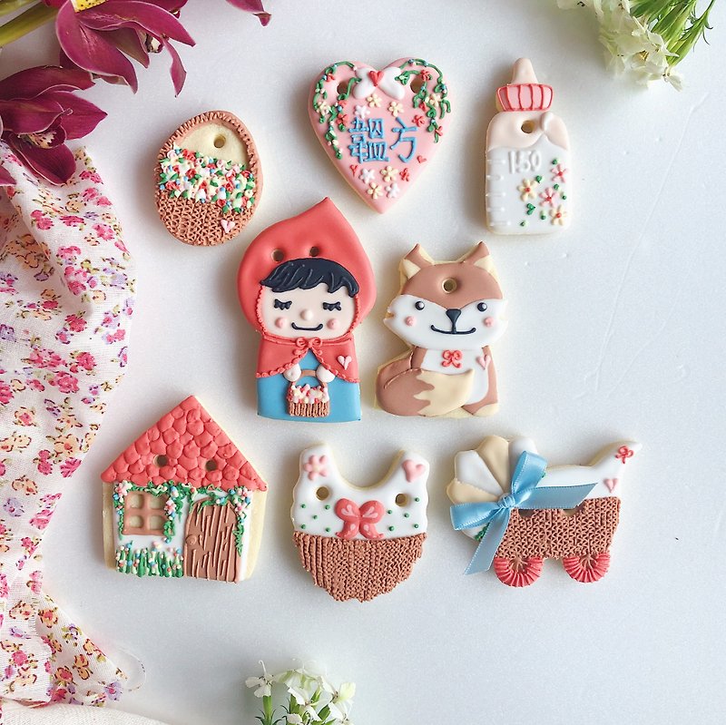 Sugar Frost Cookies • Little Red Riding Hood LittleRed Female Baby Creative Design Gift Box 8 Pieces - Handmade Cookies - Fresh Ingredients 