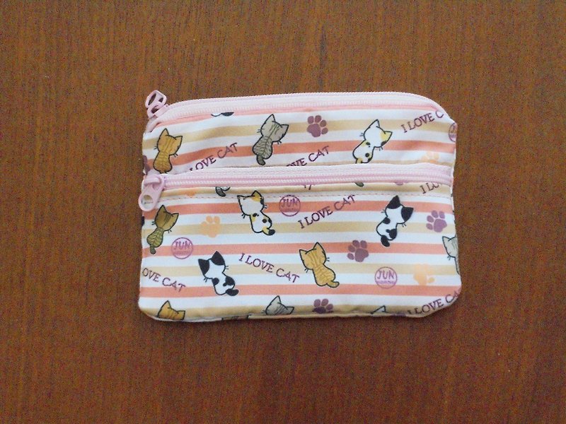 Double-layer coin purse-pink striped cat - กระเป๋าสตางค์ - เส้นใยสังเคราะห์ สึชมพู