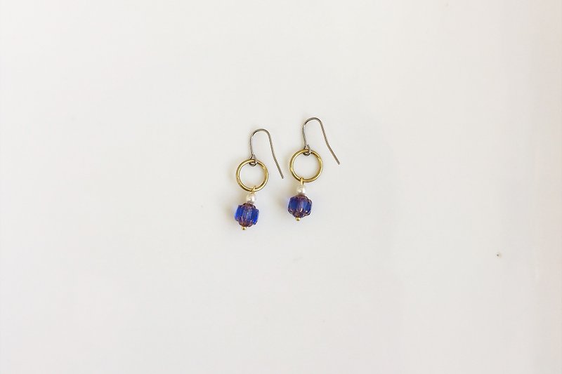 綺麗之紫 黃銅造型耳環 - 耳環/耳夾 - 寶石 紫色