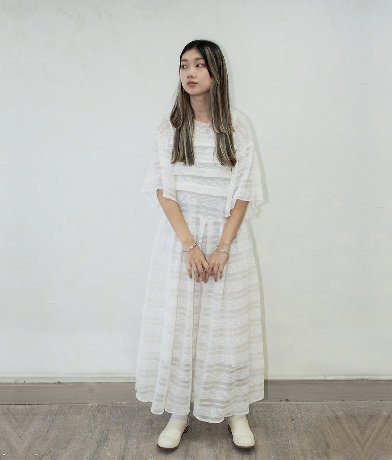 Hand knitted striped dress (half price) - ชุดเดรส - ผ้าฝ้าย/ผ้าลินิน 