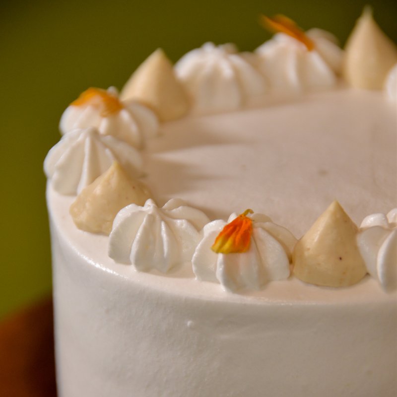 【delivery】vegan hazelnut & poached pear cake - fallen leaves - Cake & Desserts - Fresh Ingredients Khaki