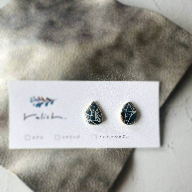 シック 金継ぎ 陶器 ピアス イヤリング ノンホールピアス おしゃれ 黒 ブラック グレー ブルー 青 ゴールド 金 ホワイト 白 ギフト プレゼント 贈り物 - 耳環/耳夾/耳骨夾 - 陶 黑色