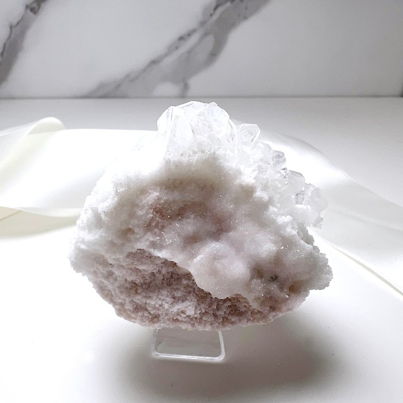 berry core. One picture, one object, healing and purification l Diamond fish eye fish eye Stone soft sugar powder zeolite l - Items for Display - Crystal Multicolor