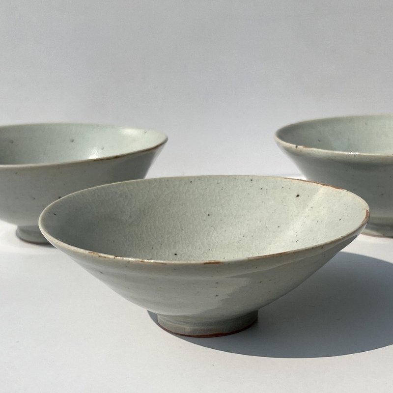 Rice bowl | Daily food utensils | Celadon/white glaze - Bowls - Pottery 
