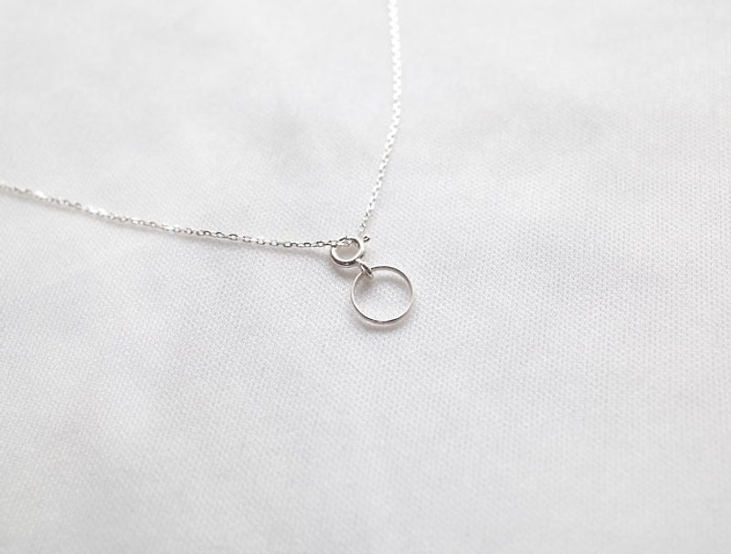 Ni.kou sterling silver circle necklace - สร้อยคอ - โลหะ 