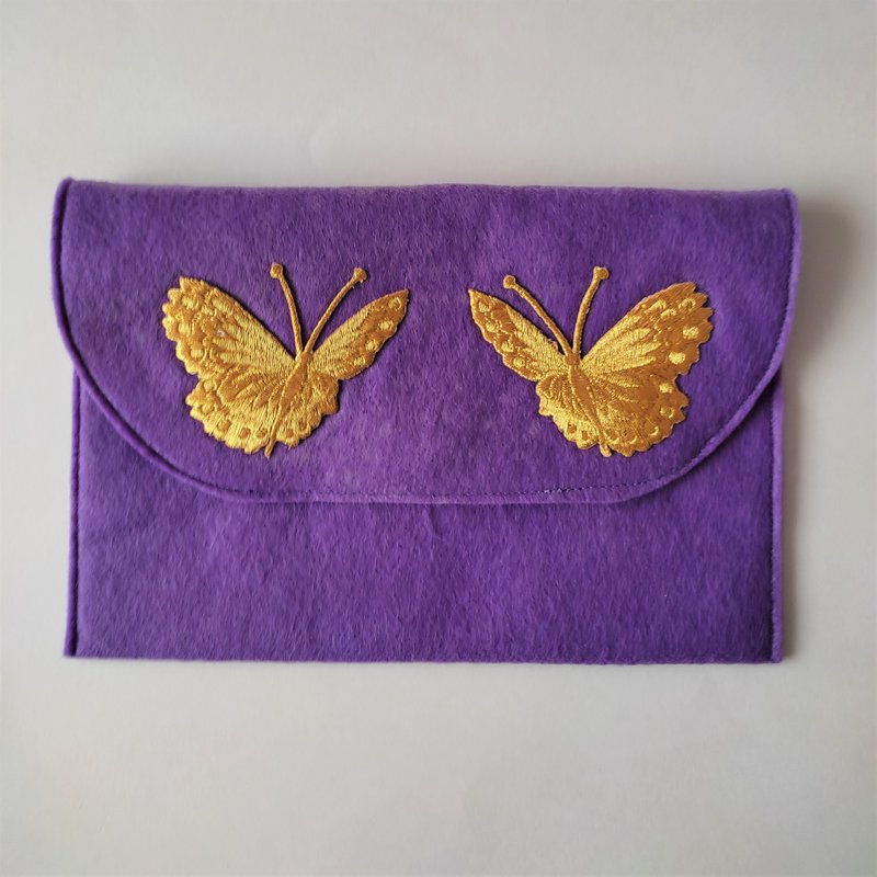 手拿包 Felt clutch cosmetic bag with butterflies small bag handbag - 手拿包 - 其他人造纖維 紫色