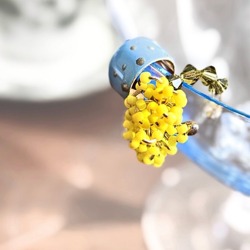 Mimosa and sky blue ear cuff set - ต่างหู - วัสดุอื่นๆ สีเหลือง