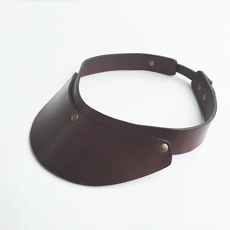 Tochigi leather sun visor - หมวก - หนังแท้ สีนำ้ตาล
