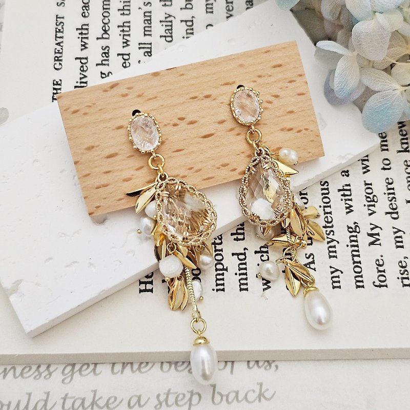 This is my tenderness x White Crystal - Clip Earrings Pin Earrings Stainless Steel Earrings - Earrings & Clip-ons - Pearl White