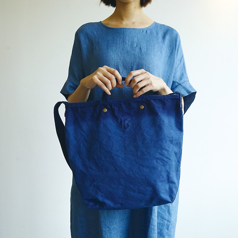 蘑菇MOGU/15周年限定/蘑菇好包(藍染版) - 側背包/斜孭袋 - 棉．麻 藍色