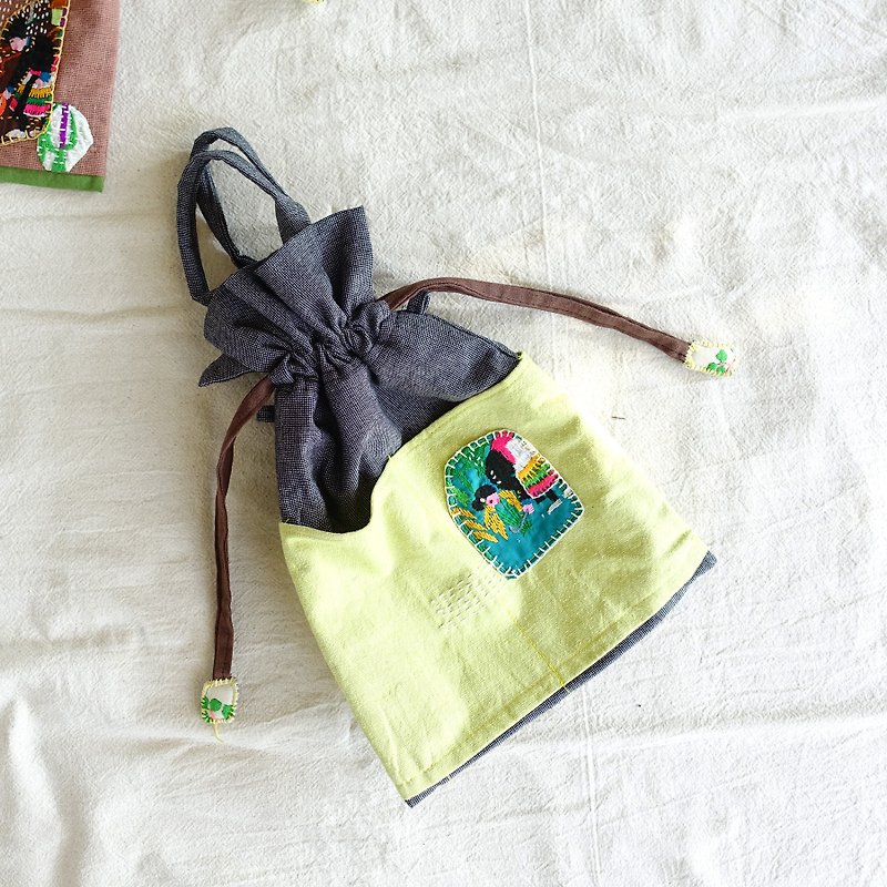 DUNIA handmade /農家樂 束口提袋/ Hmong embroidered handbag - 採收 - 側背包/斜孭袋 - 棉．麻 灰色