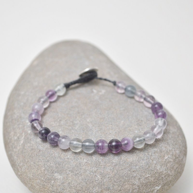 編繩系列- 黑色麻線‧瑩石‧手工純錫扣‧麻繩編織手環 - 手鍊/手環 - 棉．麻 多色