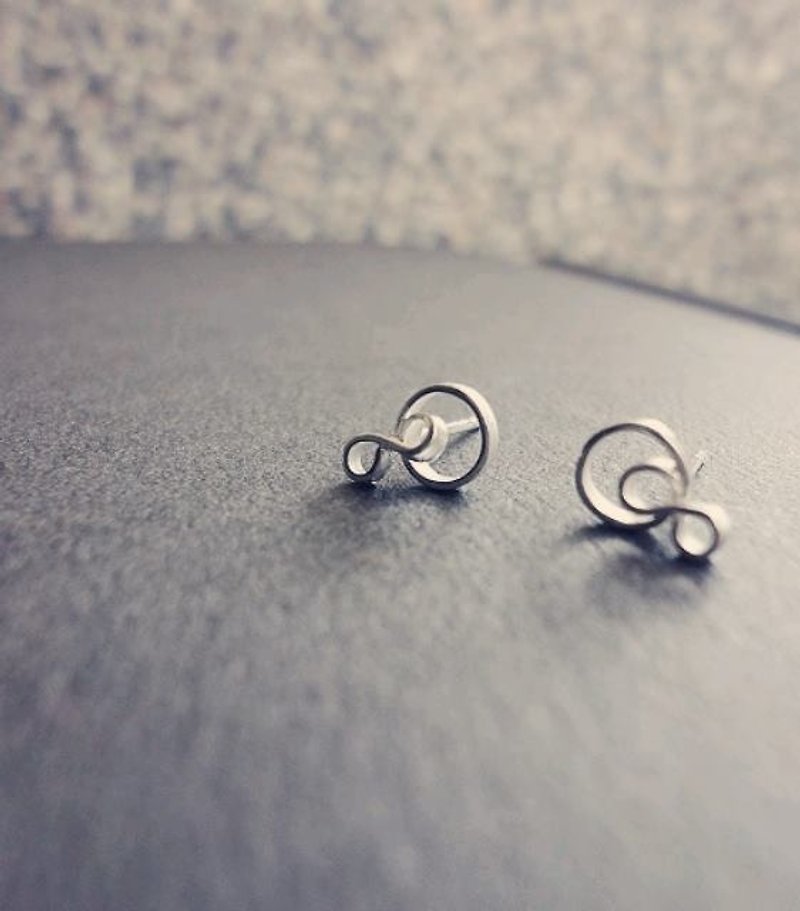 Angel silver line unlimited silver earrings - ear acupuncture - ต่างหู - โลหะ สีเงิน