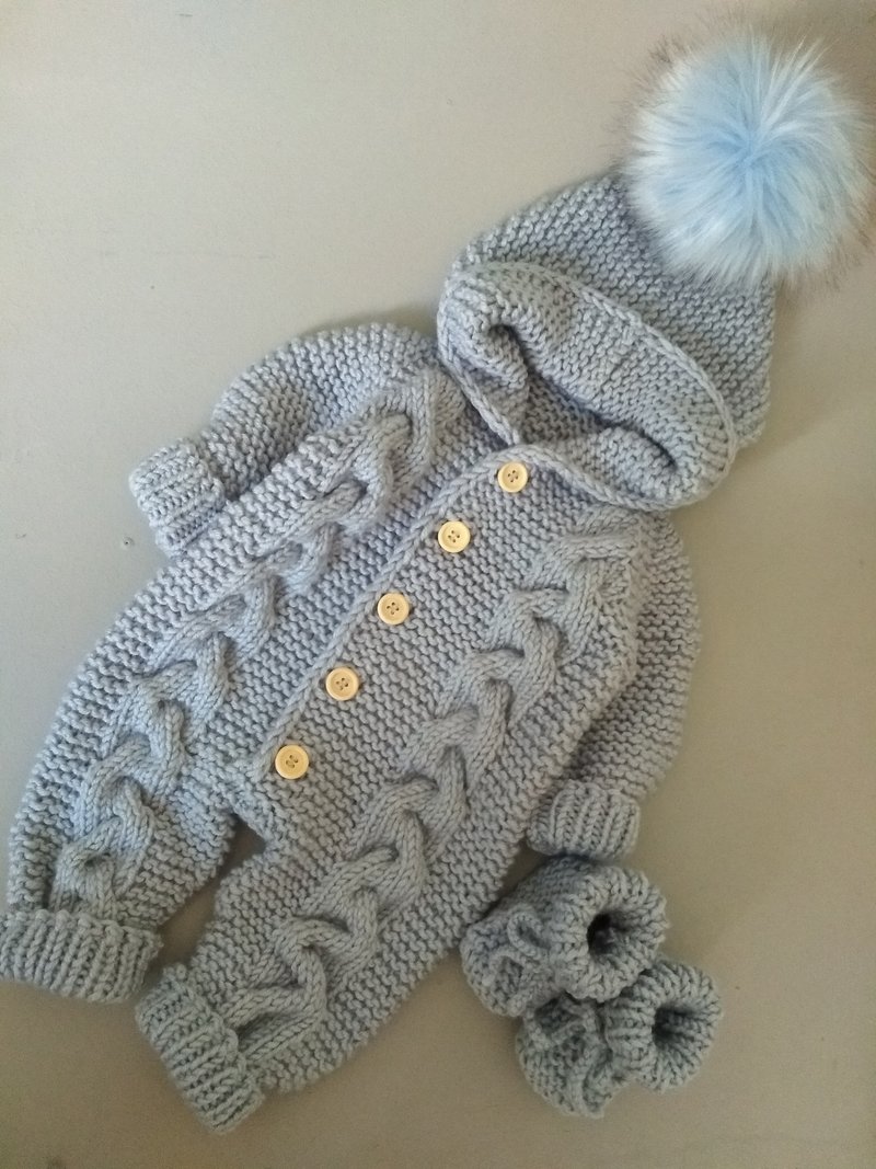 Knitting pattern for baby jumpsuit, 0-6 months, pdf instruction in English - ชุดทั้งตัว - ขนแกะ สีน้ำเงิน