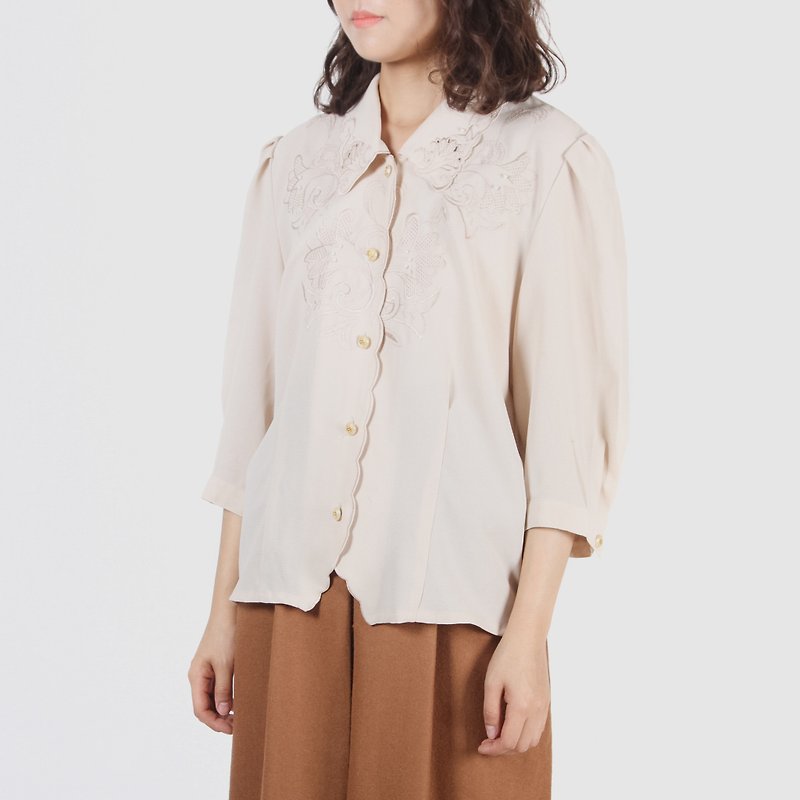 [Egg Plant Vintage] Lily Pearl Seiko Embroidered Vintage Shirt - Women's Shirts - Polyester 