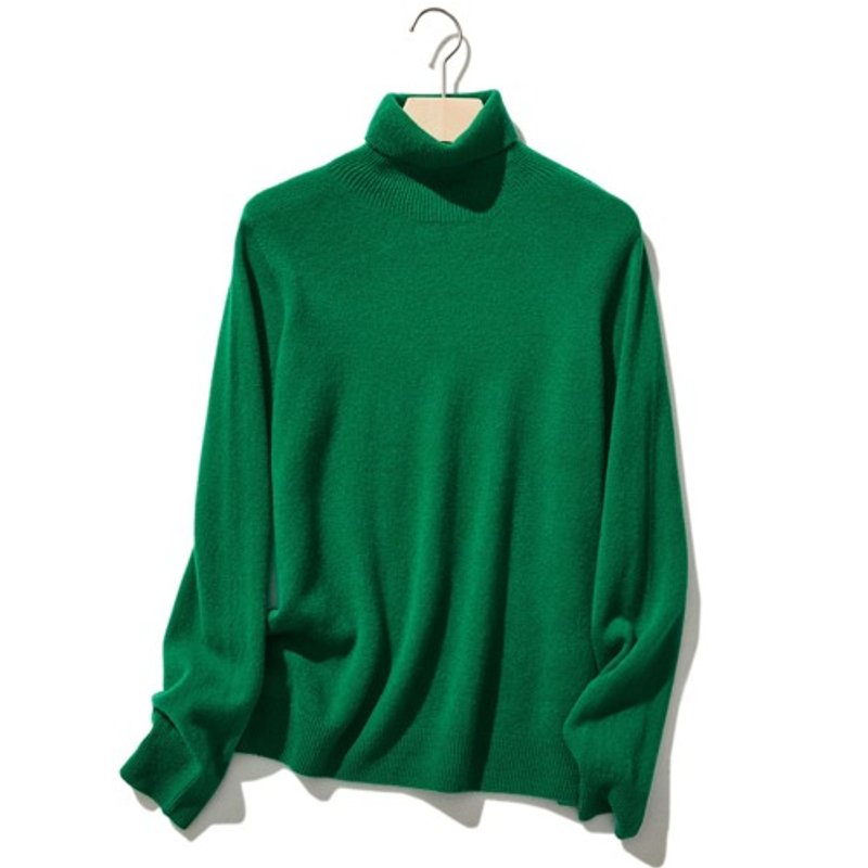 High quality because it touches your bare skin. 100% wool knit with seam lace construction. Turtleneck. Green. 231017-4 - Women's Tops - Wool 