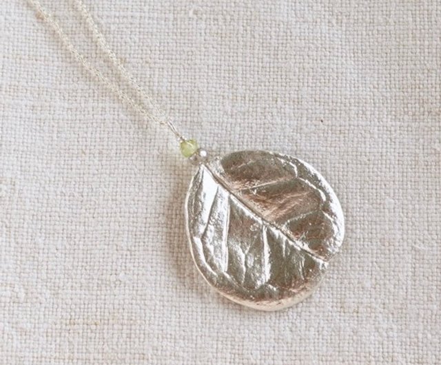 Feijoa leaf stone necklace (round) [P074SV(ST)] - Shop ateliersimo