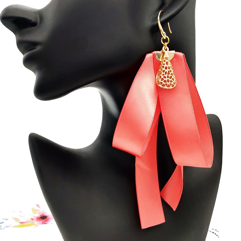 Hand made bright orange ribbon bow with clip-on earrings - ต่างหู - ผ้าฝ้าย/ผ้าลินิน สีส้ม