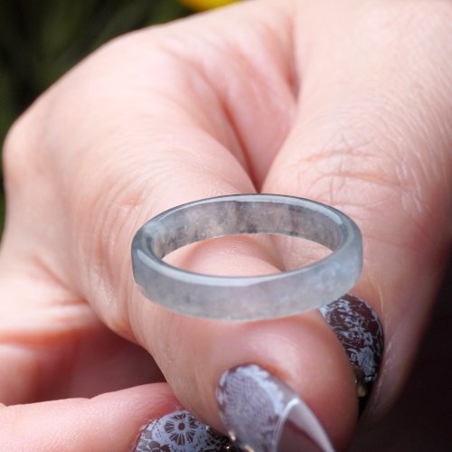 瓔珞珠寶盒 E.L.Jewelry Box 冰種飄烏雞翡翠戒指戒圈 | 國際12圍 | 天然緬甸玉翡翠A貨 | 送禮