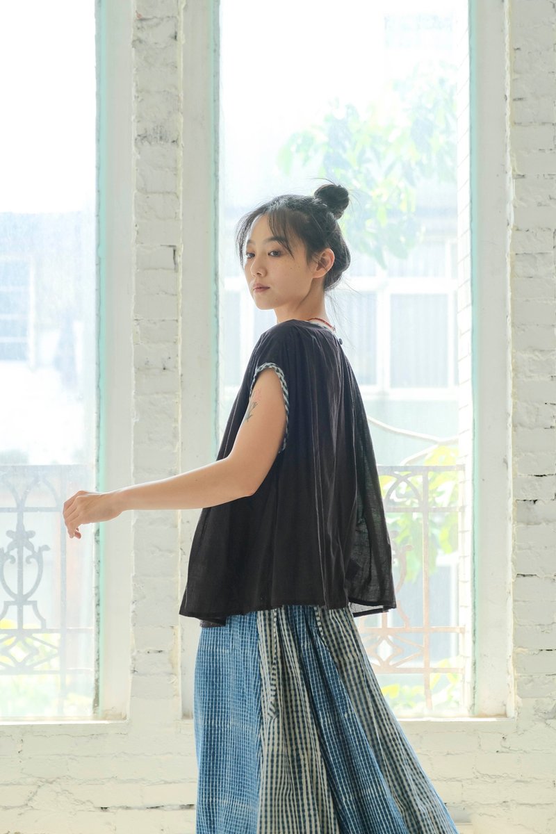 穆斯林棉 圓袖上衣 Black x B041 - 女裝上衣 - 棉．麻 黑色