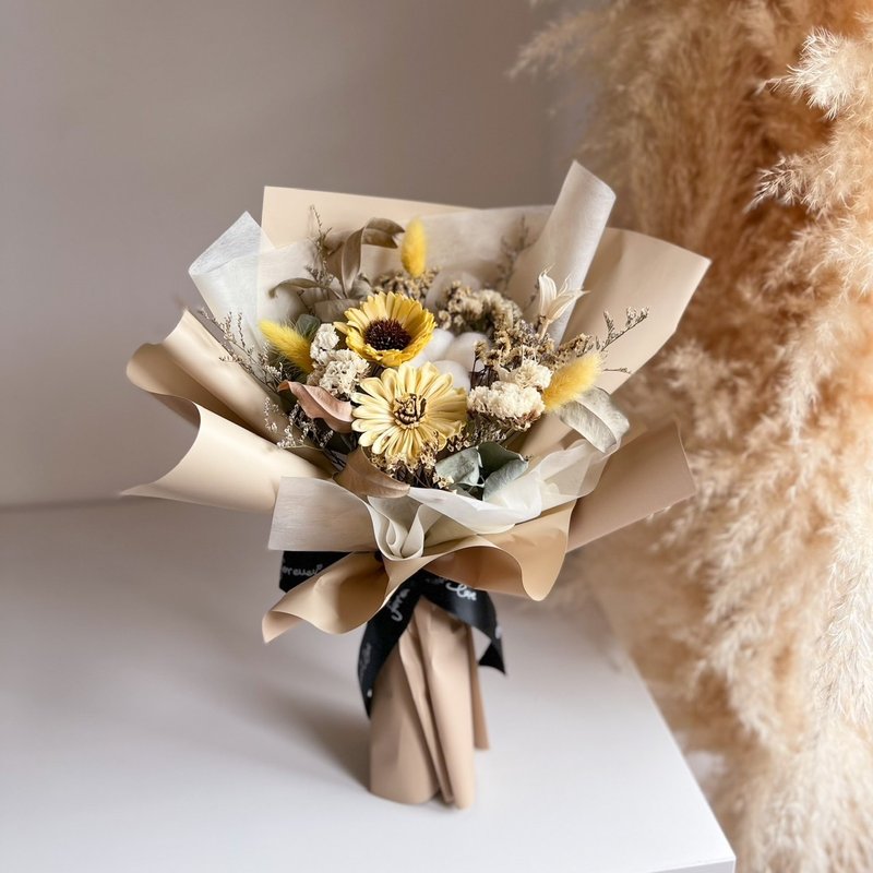 Fresh Summer Sunflower Dried Bouquet I Graduation Gift Valentine's Day Mother's Day Birthday Gift - ช่อดอกไม้แห้ง - พืช/ดอกไม้ 