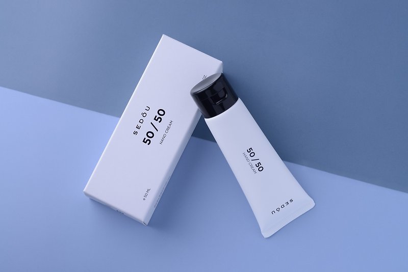 【50/50】 Fuyu Perfume Lightweight Hand Cream - Nail Care - Other Materials 
